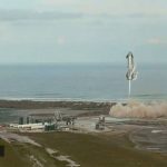 El prototipo de cohete SpaceX Mars aterriza con clavos, pero explota en la plataforma