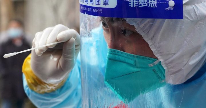 Japón molesto por el uso de China de pruebas anales de coronavirus en visitantes