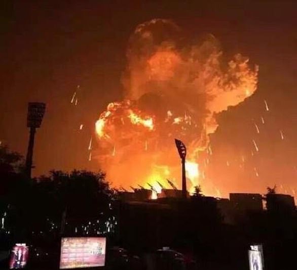 El 12 de agosto de 2015, una serie de explosiones mató a aproximadamente 173 personas e hirió a cientos más en una estación de almacenamiento de contenedores en el puerto de la ciudad.
