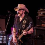 Las cenizas de Lemmy envían balas internas a sus 'amigos más cercanos'