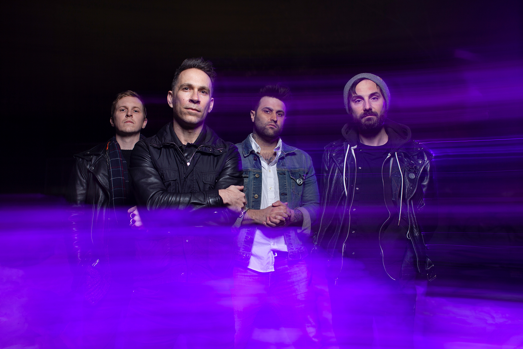 Los miembros de Gaslight Anthem lanzan una nueva banda que perdona con el sencillo debut 'Some Future'
