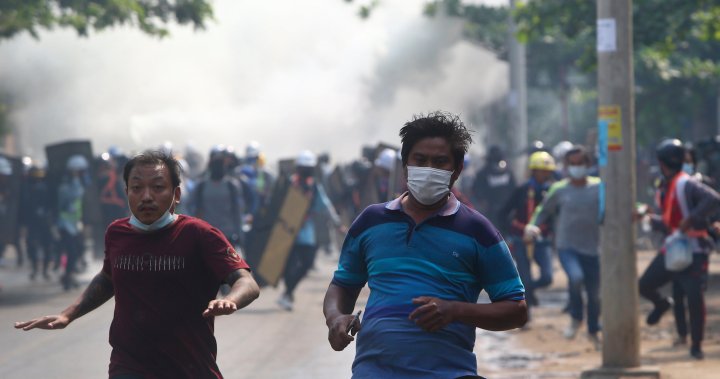 Más manifestantes antigolpistas de Myanmar asesinados mientras los países prometen restaurar la democracia
