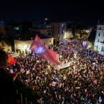Miles de personas protestan contra Netanyahu días antes de las elecciones israelíes