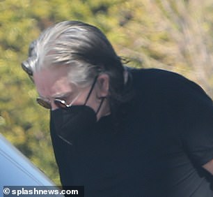 White Sabbath: Ozzy Osbourne reveló un cabello notablemente más gris cuando salió en Los Ángeles el lunes