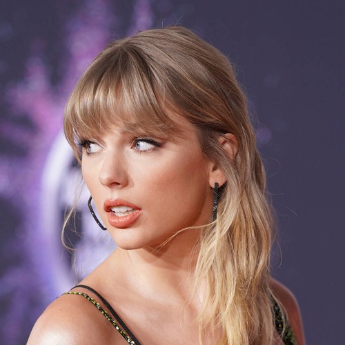 Taylor Swift critica el chiste sexista de Ginny y Georgia
