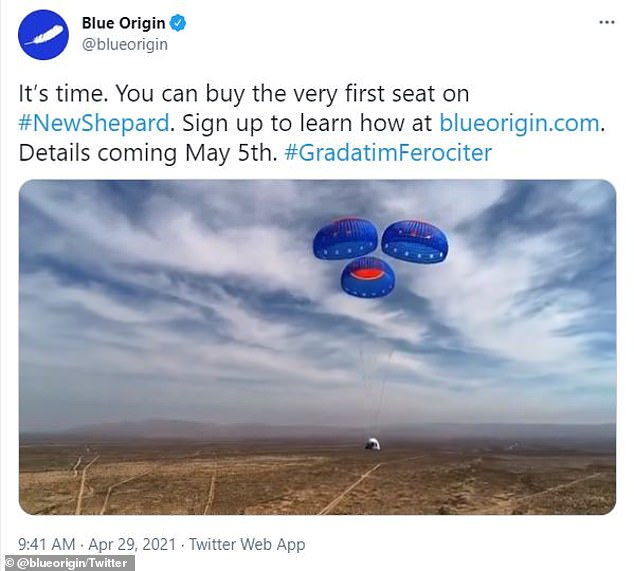 El Blue Origin de Jeff Bezos anunció el jueves que las entradas pronto saldrán a la venta para los asientos a bordo de su cohete de turismo espacial New Shepard.  El comunicado se compartió a través de Twitter, junto con un video que muestra a Bezos conduciendo hacia el cohete en el lugar de lanzamiento de la empresa en el oeste de Texas.