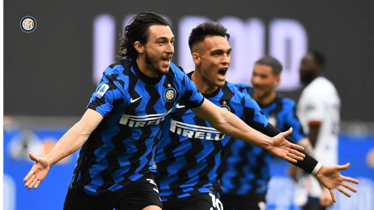 El Inter vence 1-0 al Cagliari para seguir avanzando hacia el primer título de la Serie A en más de una década
