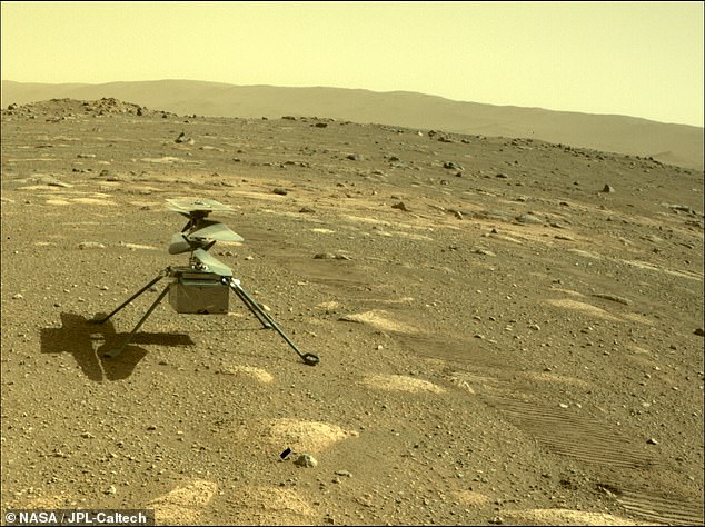 El helicóptero Ingenuity de la NASA ha sobrevivido a su primera noche en Marte, luego del despliegue desde el vientre del rover Perseverance el sábado.  El helicóptero de $ 85 millones completó la primera prueba importante de su misión.