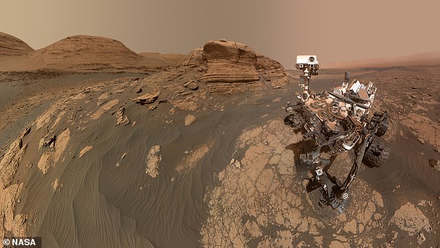 La selfie muestra el rover junto a una formación rocosa apodada 'Mont Mercou', un apodo tomado de una montaña en Francia.