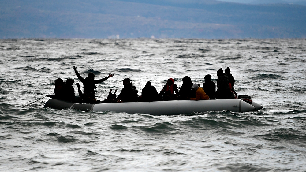 Grecia acusa a Turquía de intentar provocarlo con barcos de migrantes
