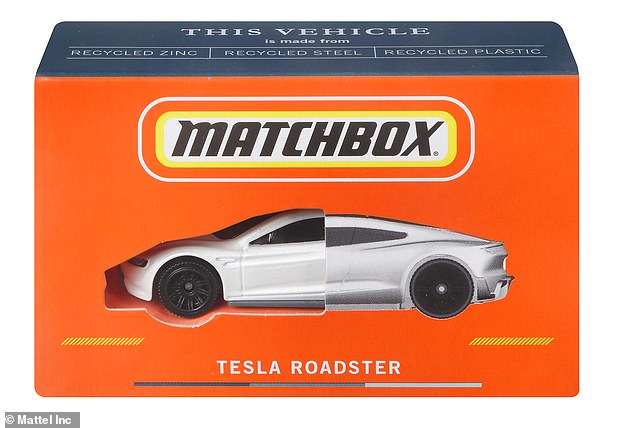 Todos los coches, juegos y embalajes fundidos a presión de Matchbox estarán fabricados en un 100% con materiales reciclados para 2030, anunció el fabricante de juguetes Mattel.  En la imagen: el totalmente nuevo Matchbox Tesla Roadster, que está certificado como neutral en carbono y llegará a los estantes en 2022