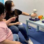 Los robots de Hong Kong ayudan a los niños autistas a mejorar sus habilidades sociales