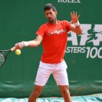 Novak Djokovic vence a Jannik Sinner para regresar con éxito a Montecarlo