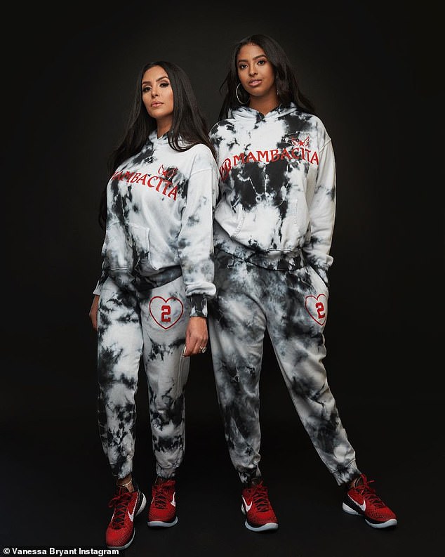 Nueva línea de ropa: Vanessa Bryant y su hija Natalia honraron la vida y el legado de Gianna 'Gigi' Bryant con la presentación de la nueva línea de ropa Mambacita que se lanzará en lo que habría sido su cumpleaños número 15.