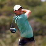 Golf-McIlroy lamenta mala conducción, par cinco 'asesinos' después de una mala PGA
