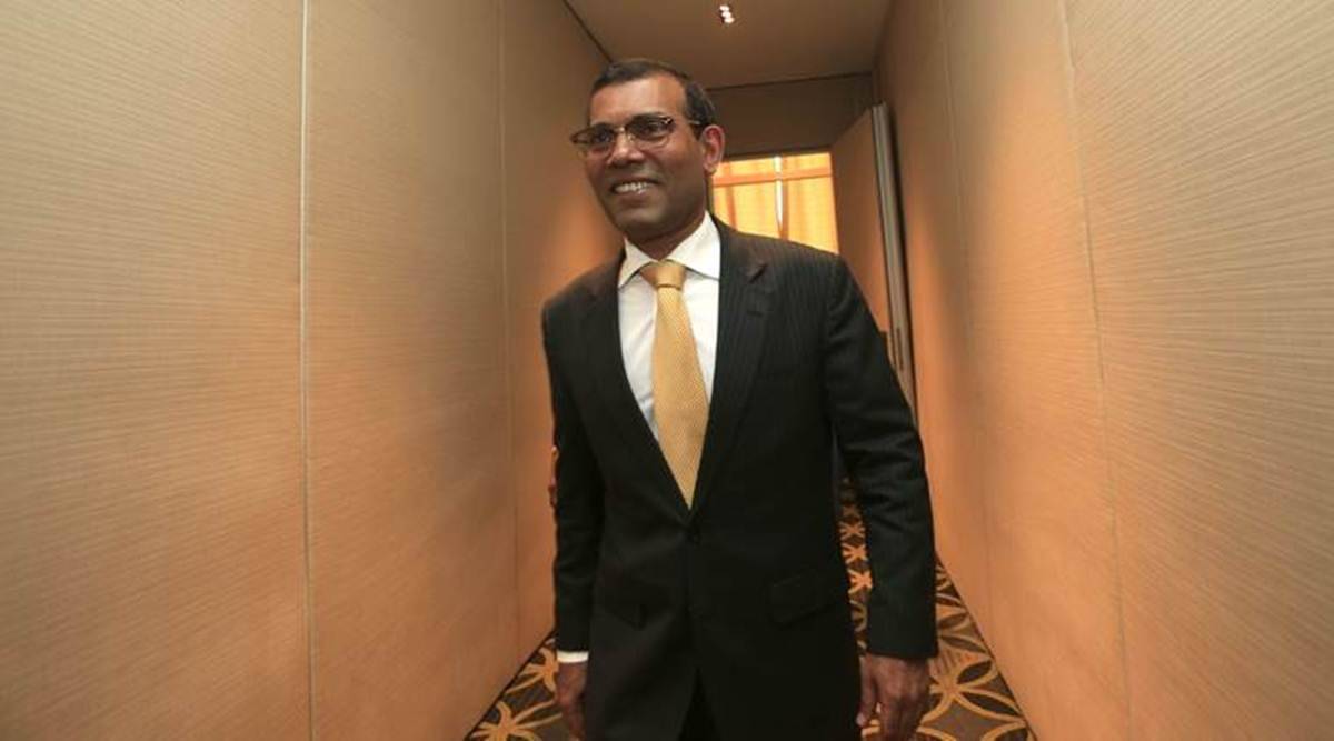 La policía de Maldivas dice que una explosión que afectó al expresidente Nasheed acto de terrorismo
