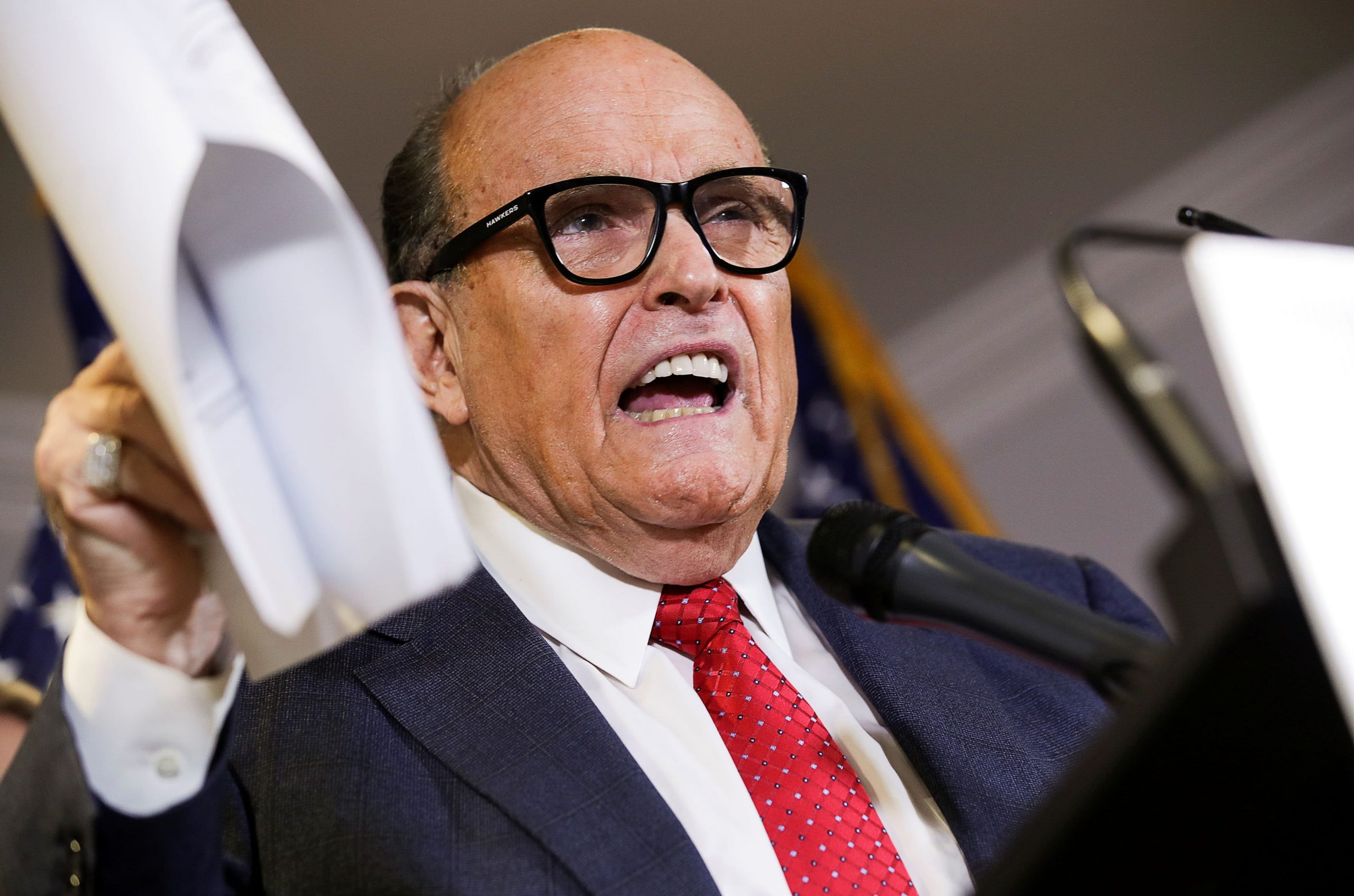 Los abogados de Rudy Giuliani citan las comunicaciones con Trump mientras desafían la legitimidad de la búsqueda de cuentas de iCloud de 2019
