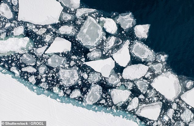 Un aumento peligroso de las temperaturas globales por encima del límite de 1,5 ° C establecido por la ONU podría suceder en solo cinco años, advierten los científicos (en la foto se derrite el hielo cerca del Parque Nacional Sirmilik en la isla Bylot).
