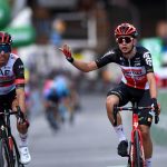 Andreas Kron premiado con la sexta etapa del Tour de Suisse 2021 tras el descenso de Rui Costa