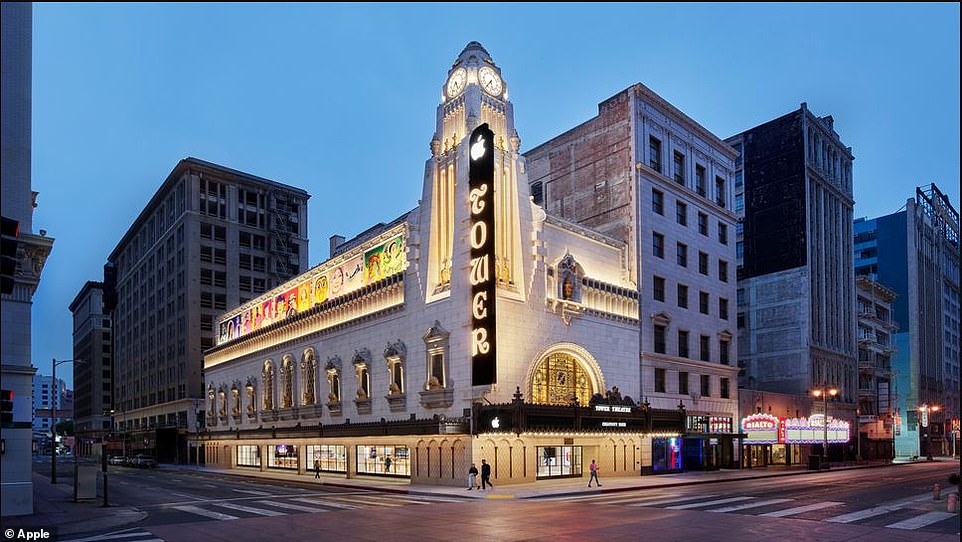 Tower Theatre en Los Ángeles fue el primero en presentar a los residentes las películas 'talkie' de 1927, pero ahora exhibe iPhones y Genius Bars