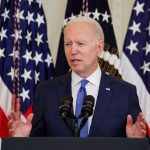 Biden reitera su apoyo al plan de infraestructura bipartidista, aclara que no emitió amenaza de veto