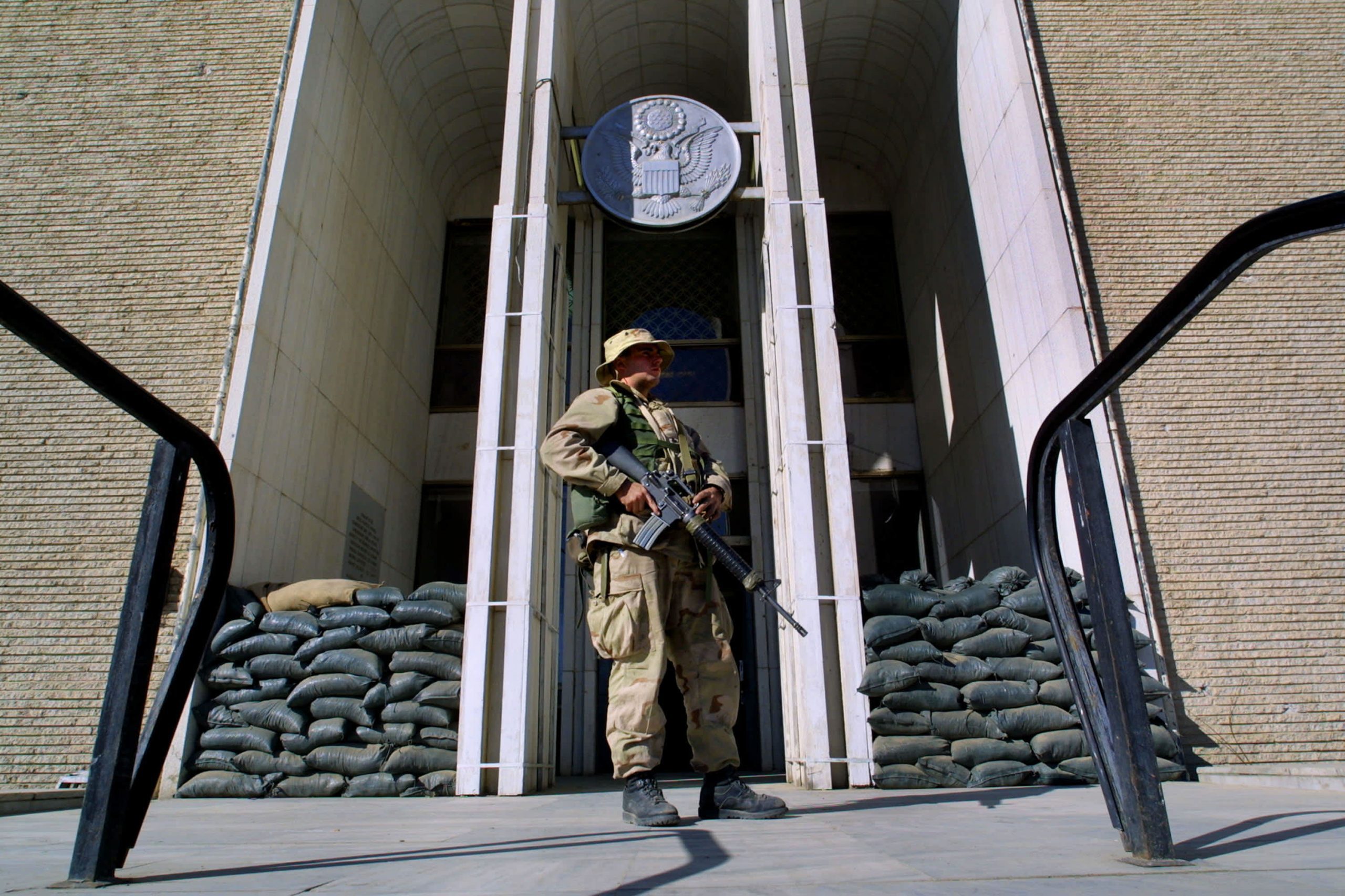 El brote de Covid obliga al cierre de la embajada de Estados Unidos en Kabul a medida que aumentan los casos en Afganistán