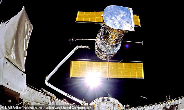 El telescopio espacial Hubble ha estado fuera de línea durante más de una semana;  La NASA dice que el problema puede deberse al hardware de interfaz estándar (STINT) en la computadora de la era de 1980 a bordo del Hubble.