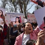 El 'secuestro de novias' acecha en las zonas rurales de Kirguistán y hace que las mujeres jóvenes huyan de su tierra natal