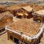 El sentimiento de los constructores de viviendas cae al mínimo de 10 meses, ya que los costos de construcción hacen subir los precios