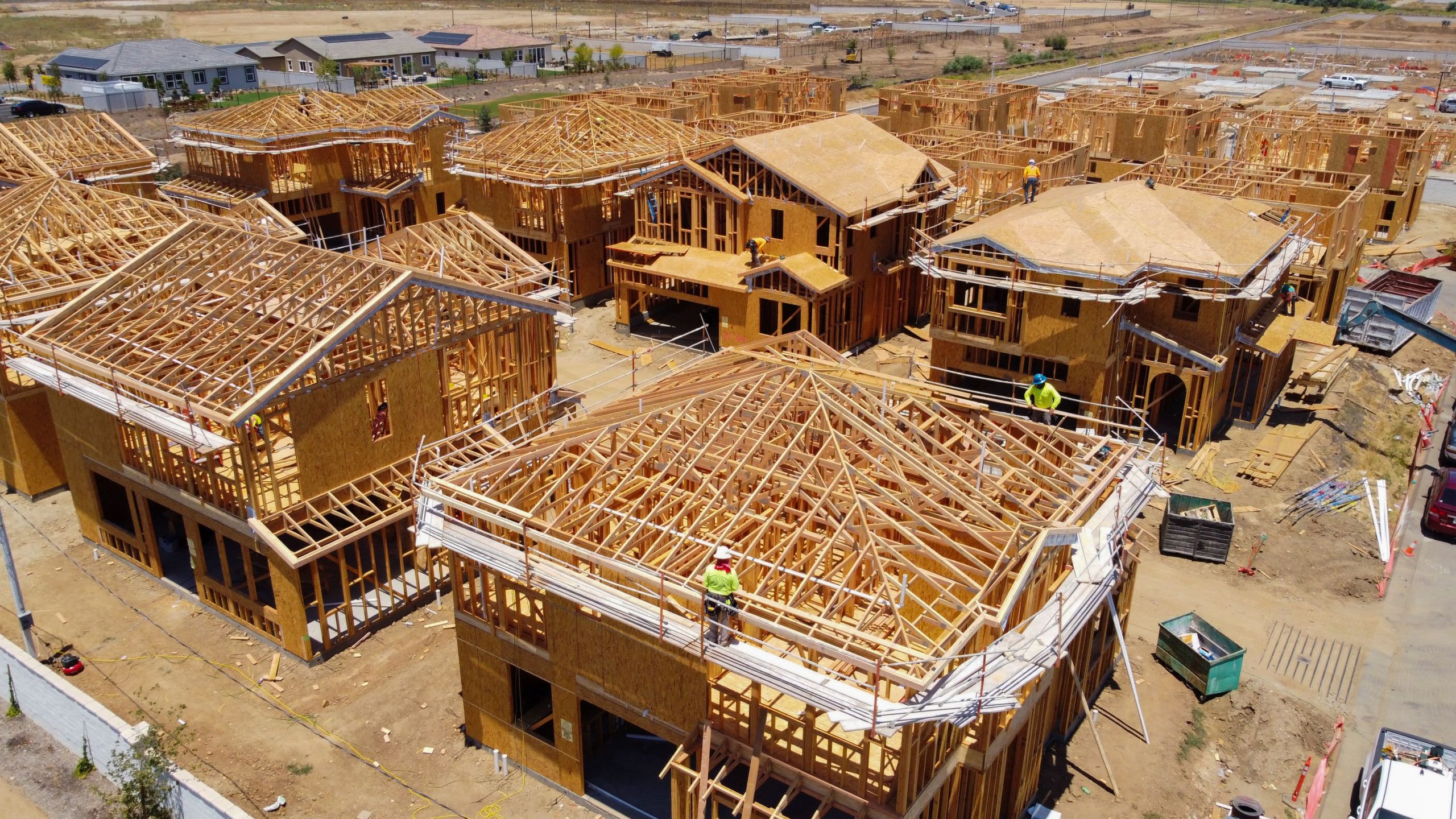El sentimiento de los constructores de viviendas cae al mínimo de 10 meses, ya que los costos de construcción hacen subir los precios