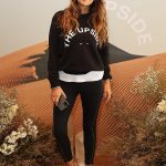 Representando a la marca: Jodhi Meares fue su mejor anuncio antes de la exhibición en la pasarela de su marca de ropa deportiva The Upside en la Semana de la Moda Australiana en Sydney el viernes.