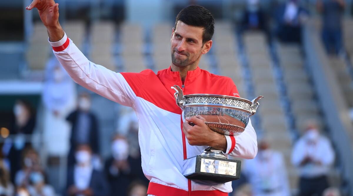 Novak Djokovic supera a Stefanos Tsitsipas en el Abierto de Francia para ganar el 19o major