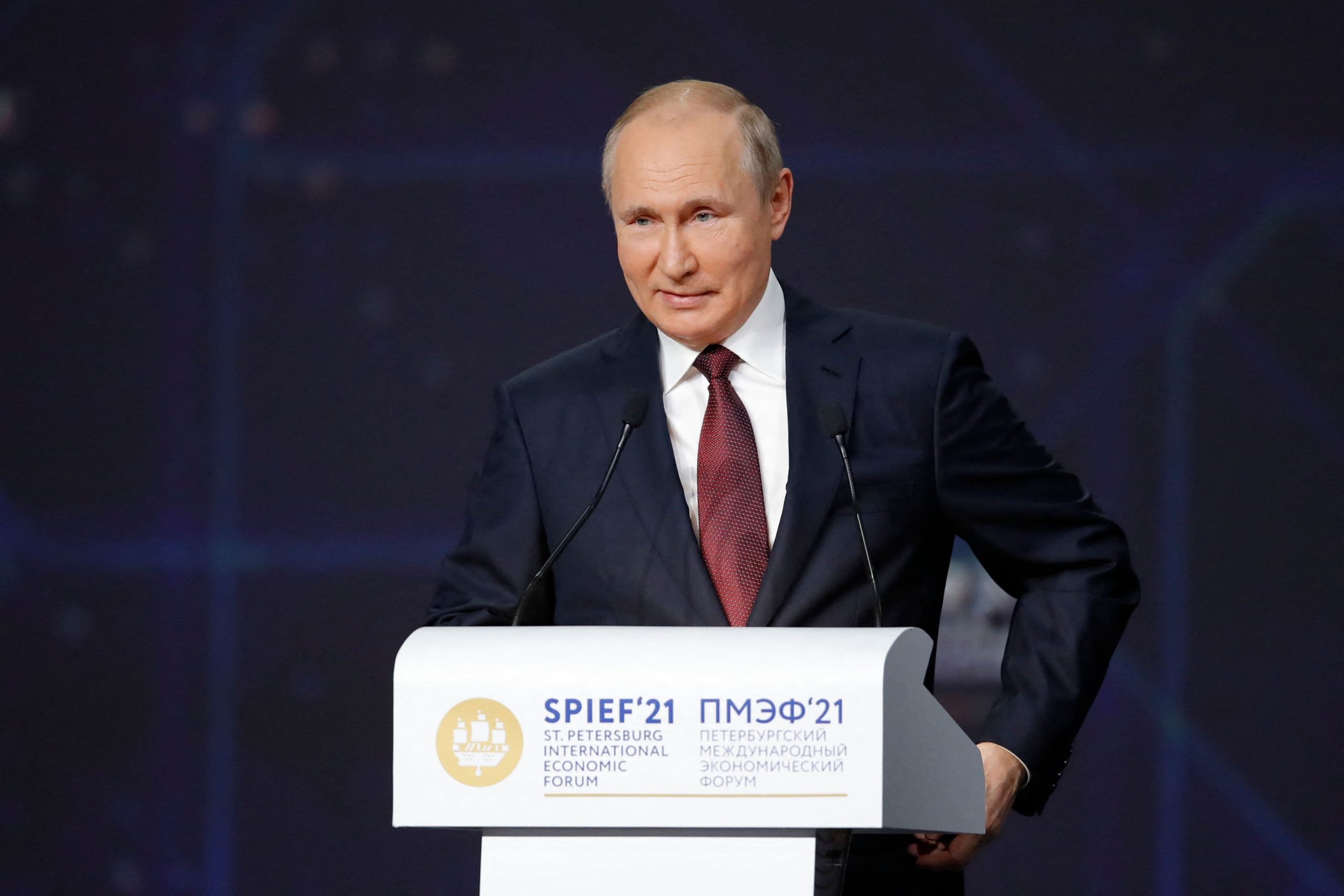 Putin dice que los extranjeros pueden vacunarse contra Covid en Rusia por una tarifa