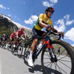 Richard Carapaz sobrevive para ganar la general del Tour de Suisse