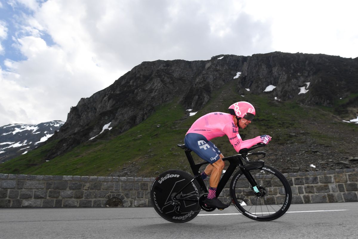 Rigoberto Urán arrasa con el Tour de Suisse con una impresionante victoria en la contrarreloj