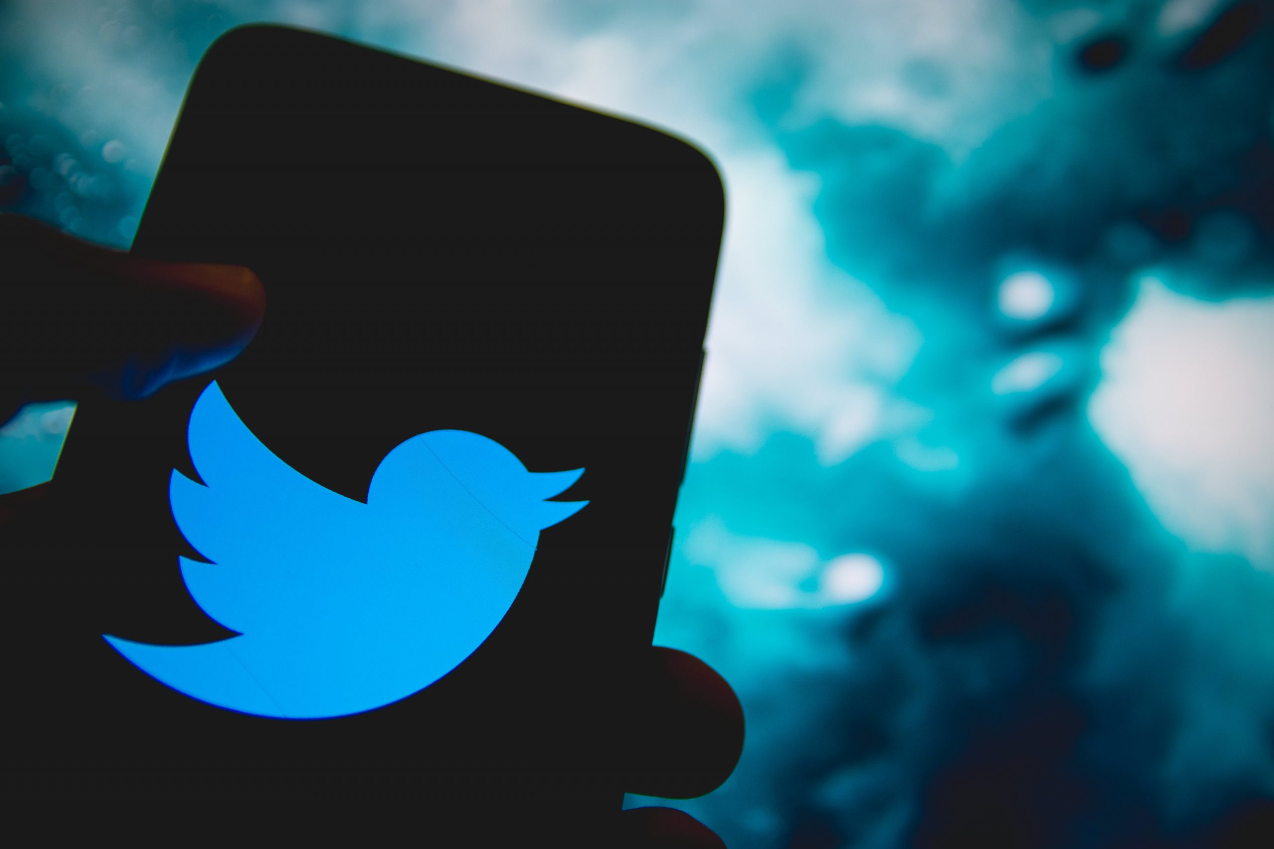 Acciones que hacen los mayores movimientos fuera del horario de atención: Twitter, Snap, Intel y más