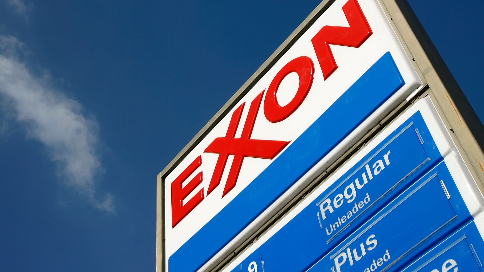 Acciones que realizan los mayores movimientos antes de la comercialización: P&G, Exxon Mobil, Chevron, Caterpillar y otras