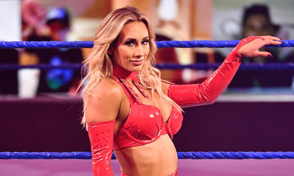 Carmella responde a un fan que critica sus habilidades en el ring
