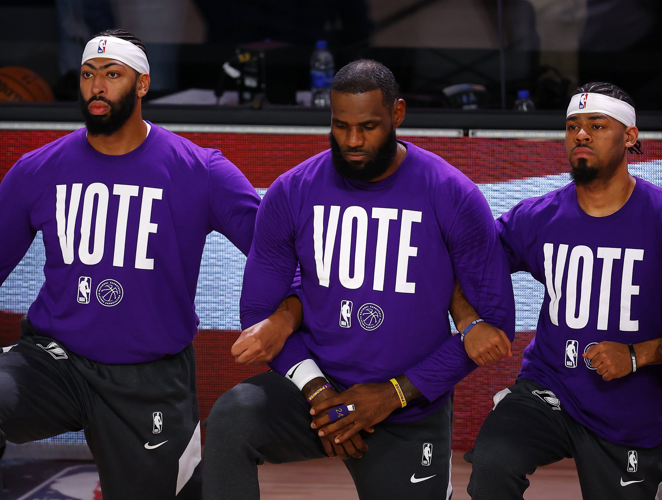  El asesor de relaciones públicas de LeBron James, Mendelsohn, dijo: 'Estoy agotado.  Between Me Too and Black Lives Matter '', muestra el informe
