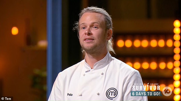 Devastado: el concursante de MasterChef Pete Campbell (en la foto) cometió un GRAN error en la gran final y sirvió codornices crudas a un juez que no estaba impresionado.