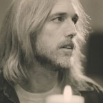 La canción inédita de Tom Petty '105 Degrees' cae con un video con letra