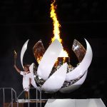 Naomi Osaka enciende el caldero olímpico con el símbolo de la esperanza para abrir Tokio 2020