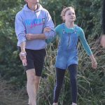 Saliendo: Neil Patrick Harris aparece en la foto con su hija Harper en Sydney el jueves