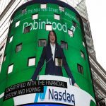 Robinhood cae en su debut en el mercado público, cierra más de un 8% más bajo a $ 34.82 por acción