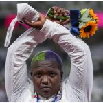 Atletismo |  Juegos Olímpicos 2021: Raven Saunders podría ser penalizada por su gesto en el podio