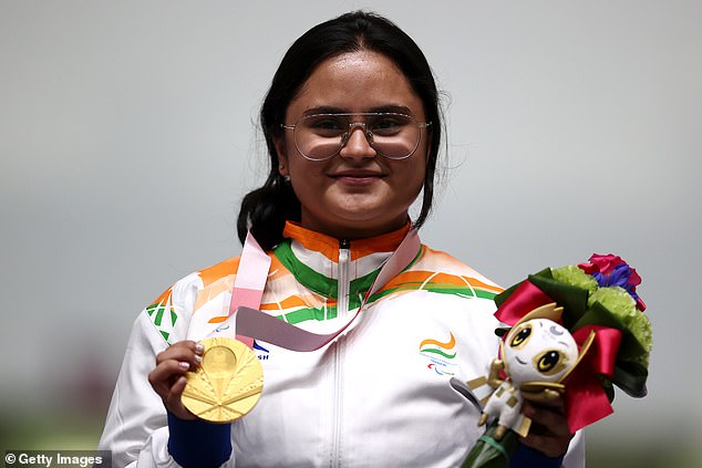 Avani Lekhara, de 19 años, se ha convertido en la primera mujer en ganar la medalla de oro en los Juegos Paralímpicos de India