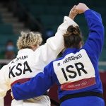 La judoca de Arabia Saudita Tahani al-Qahtani dio un paso al frente para luchar contra la israelí Raz Hershko en los 78 kg femeninos incluso en Tokio el viernes, desafiando la presión para un boicot.