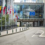 La Comisión Europea está explorando la opción de registro de activos que puede incluir cripto