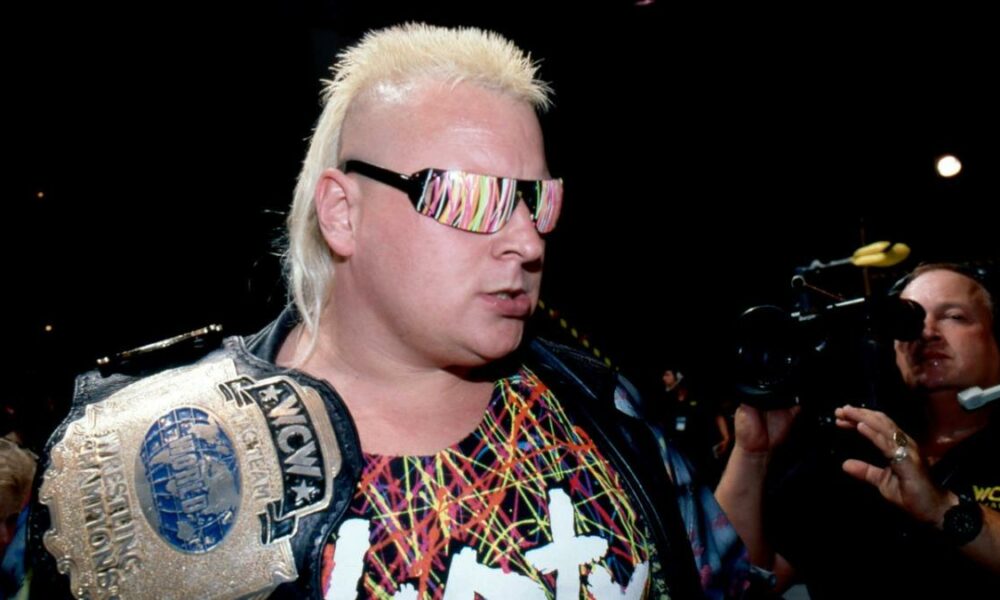 La ex estrella de la WWE Brian Knobs fue de urgencia al hospital con problemas estomacales graves
