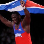 Mijain López Núñez de Cuba gana récord histórico cuarto oro en lucha grecorromana de 130 kg